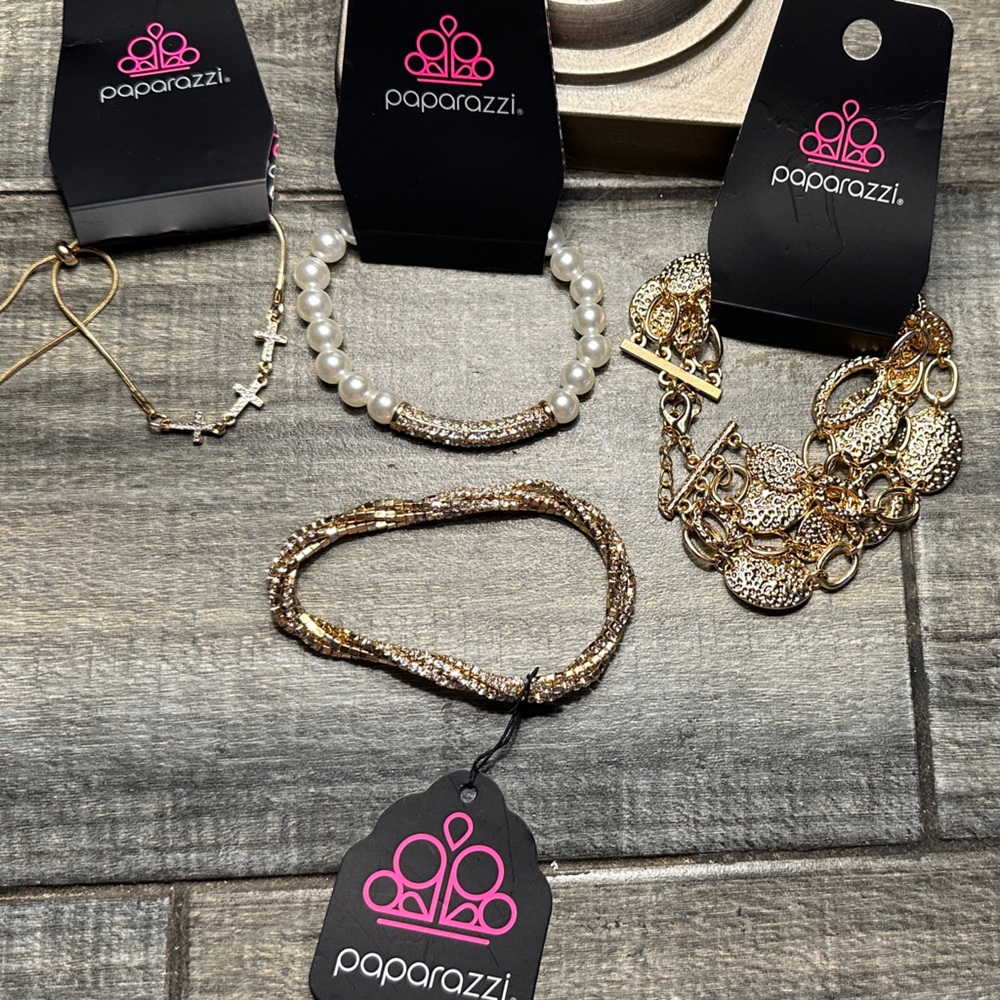Paparazzi Gold Jewelry Bracelet Bundle (4) Pieces NWT